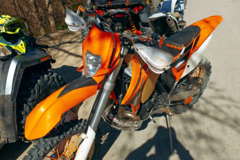 Pièce détachée cross près de Orange